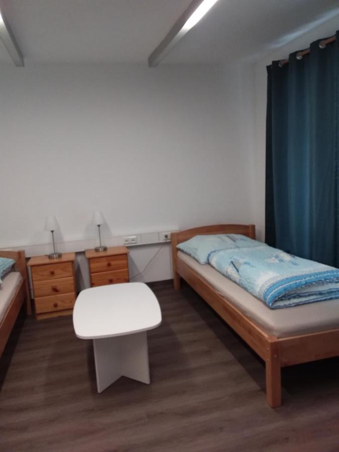 Nguyen Le 3 Schlafzimmer, 7 Bette,Dusche, 2 Wc , Kueche Ab 2 Uebernachtungen Neukirch  Eksteriør billede