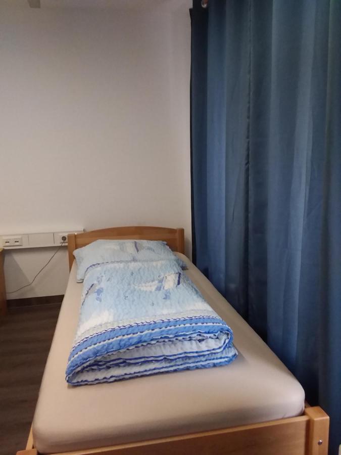 Nguyen Le 3 Schlafzimmer, 7 Bette,Dusche, 2 Wc , Kueche Ab 2 Uebernachtungen Neukirch  Eksteriør billede